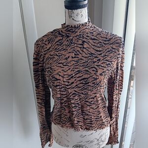 3 For $25 🎉Wild Fable Brown and Black Animal Print Blouse